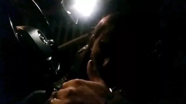 Hot porno ingen registrering  Cigaretrøg, saftig lækker porno sofa og skjult kamera