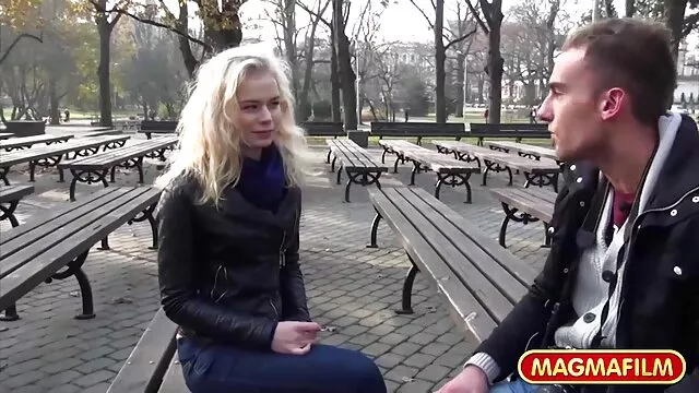 Hot porno ingen registrering  Hun startede sin søster i fisse og skar lesbisk porno video hendes mund